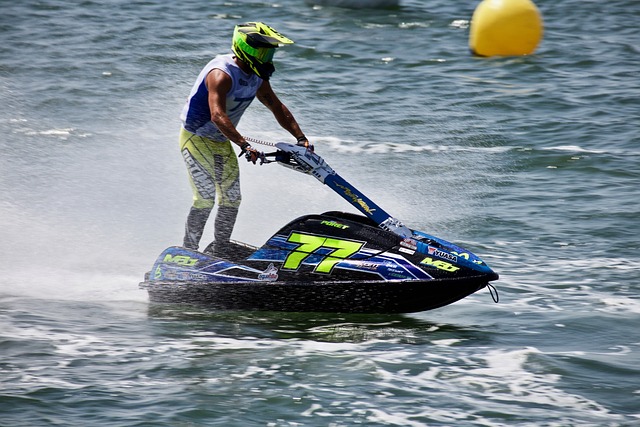 一个引人注 一个引人注