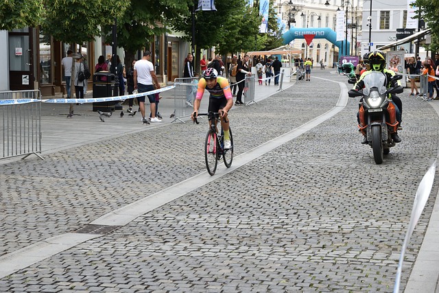 影響下的鋒 影響下的鋒